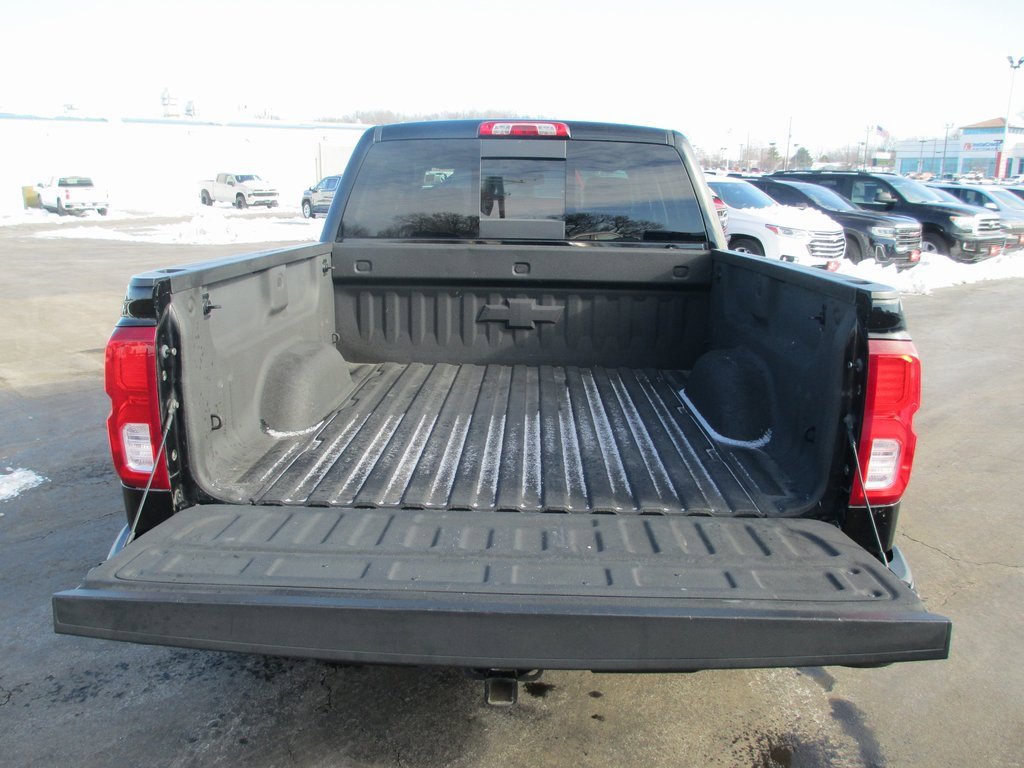 Used 2017 Chevrolet Silverado 1500 LTZ Z71 w/ LTZ Plus Package image 5