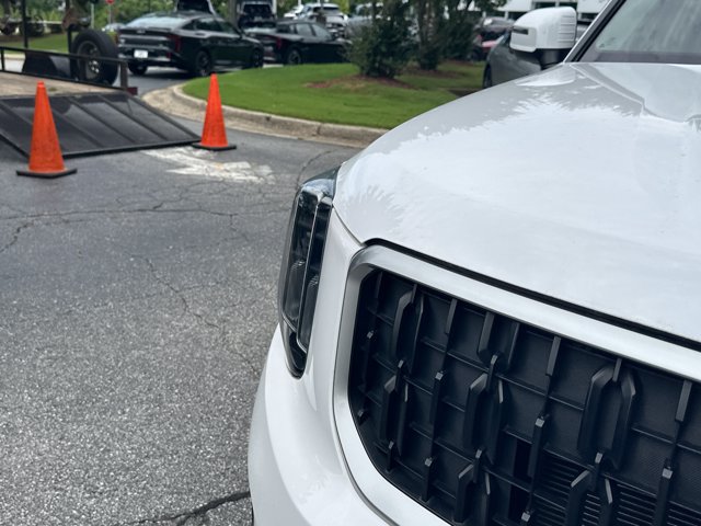 Certified 2024 Kia Telluride EX w/ EX Captain's Chair Package FWD image 13