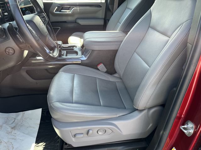 Used 2023 Chevrolet Silverado 1500 LTZ w/ LTZ Convenience Package II AWD/4WD image 14