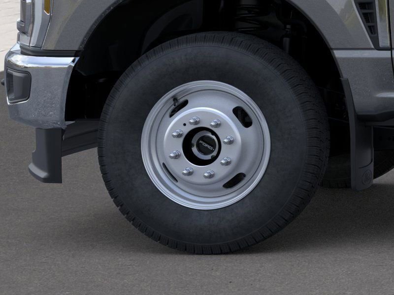 New 2026 Ford F350 XLT w/ XLT Premium Package image 19