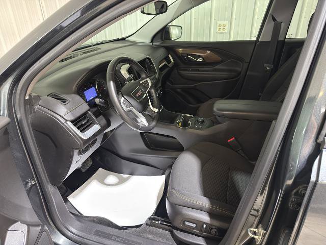 Used 2019 GMC Terrain SLE w/ Driver Convenience Package image 2