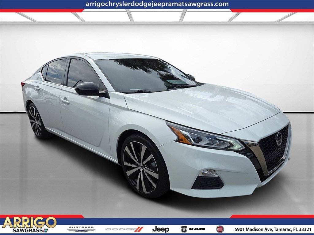 Used 2022 Nissan Altima 2.5 SR