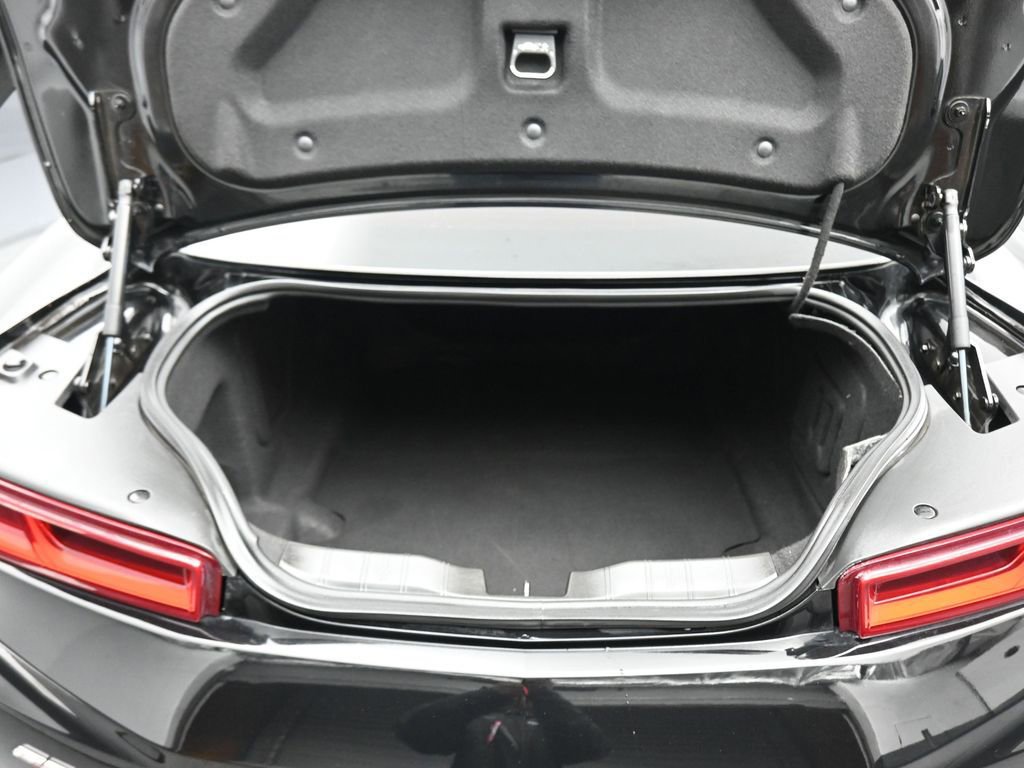 Used 2016 Chevrolet Camaro SS image 44