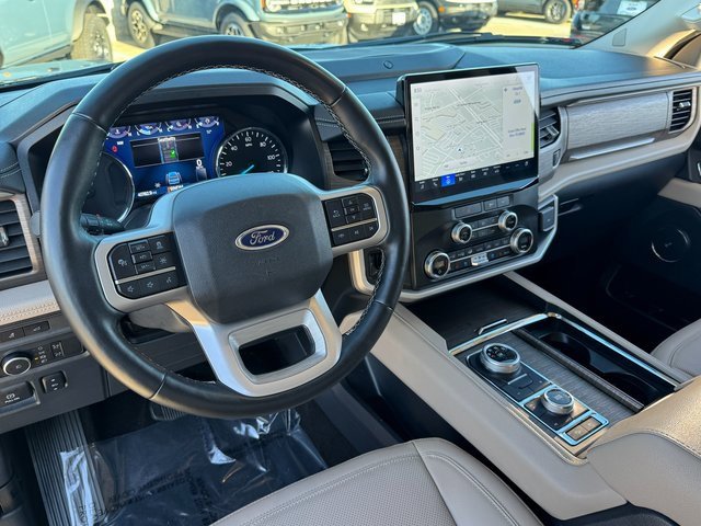 Used 2022 Ford Expedition Max Limited image 3