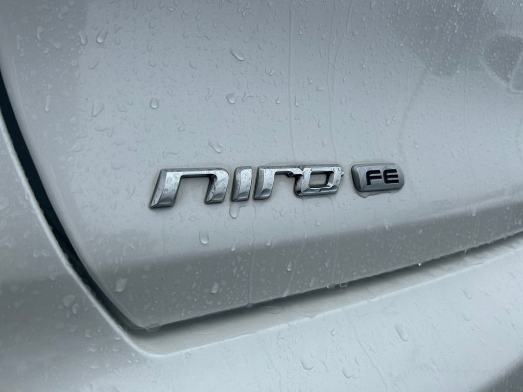 Used 2021 Kia Niro LX image 29