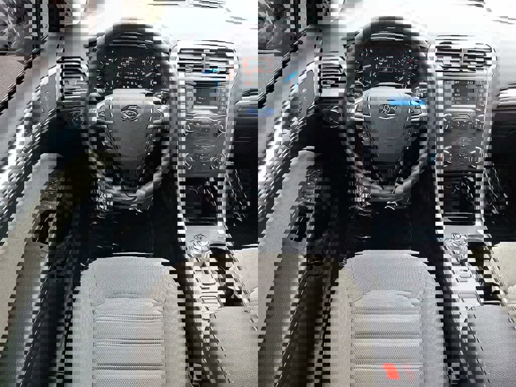 Used 2019 Ford Fusion S image 12