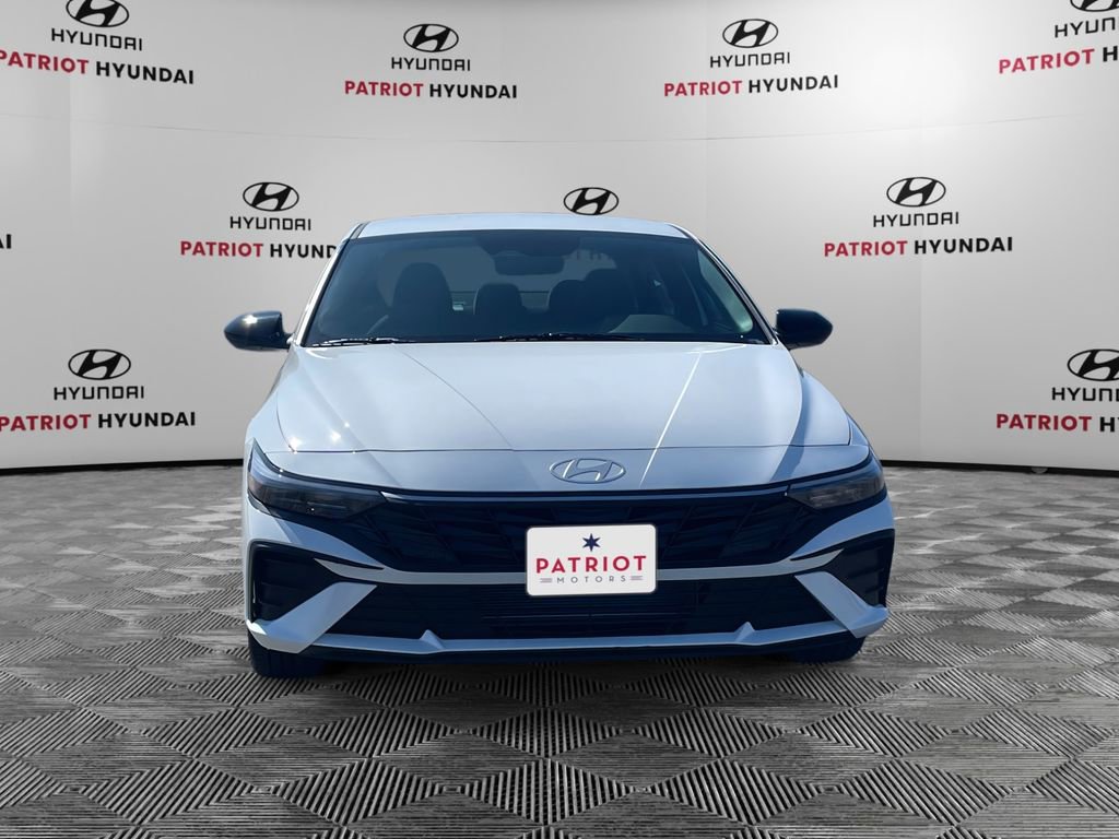 New 2026 Hyundai Elantra Sport image 2