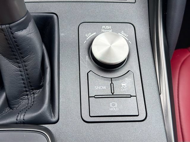 Used 2025 Lexus IS 350 F Sport RWD image 27