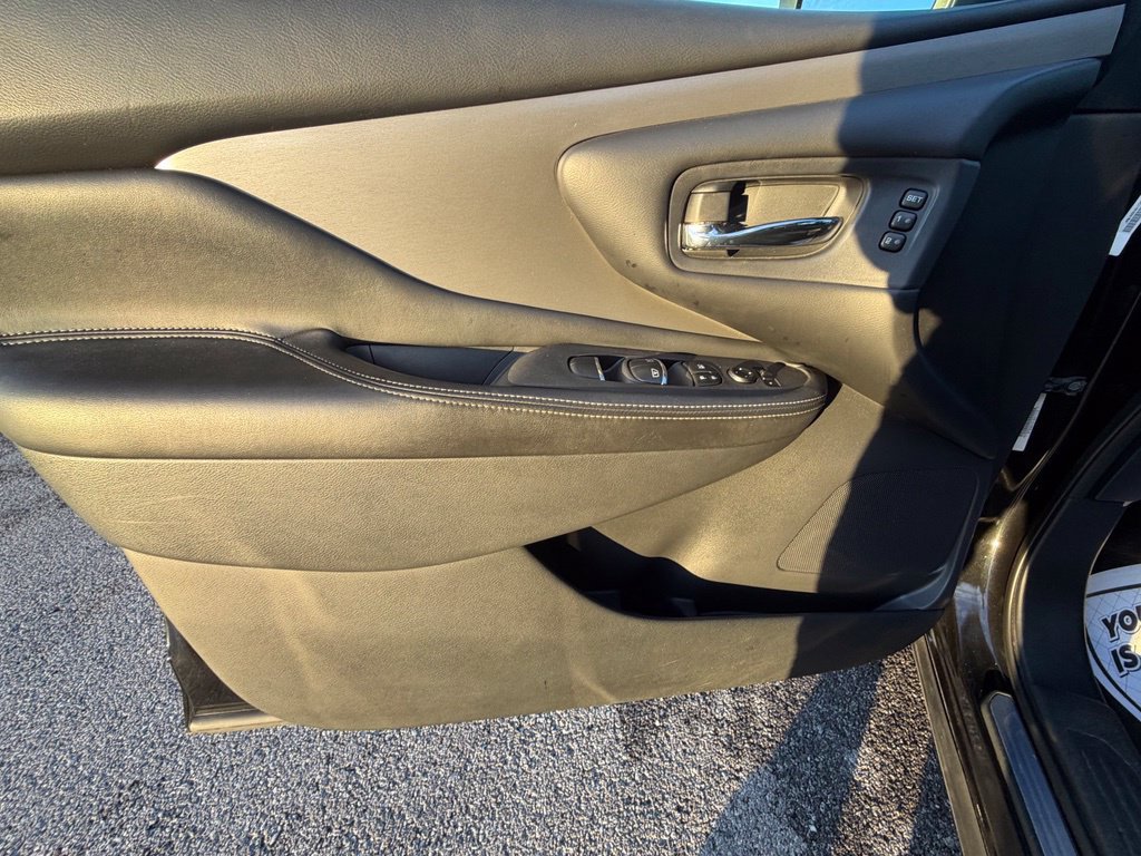 Used 2019 Nissan Murano SL w/ SL Technology Package AWD/4WD image 14