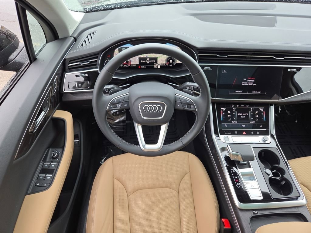 Used 2025 Audi Q7 3.0T Premium Plus AWD/4WD image 8