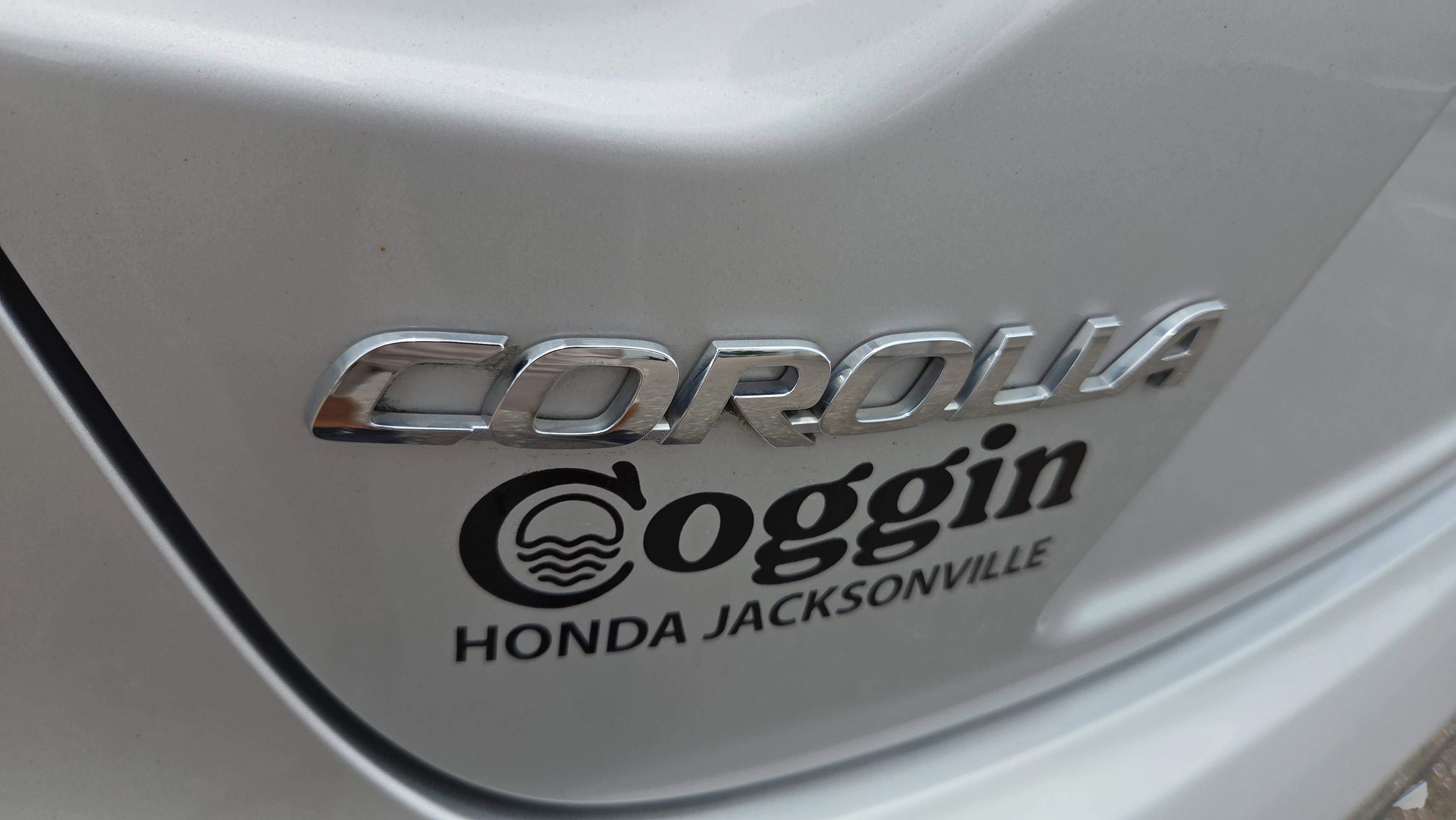 Used 2020 Toyota Corolla LE FWD image 30