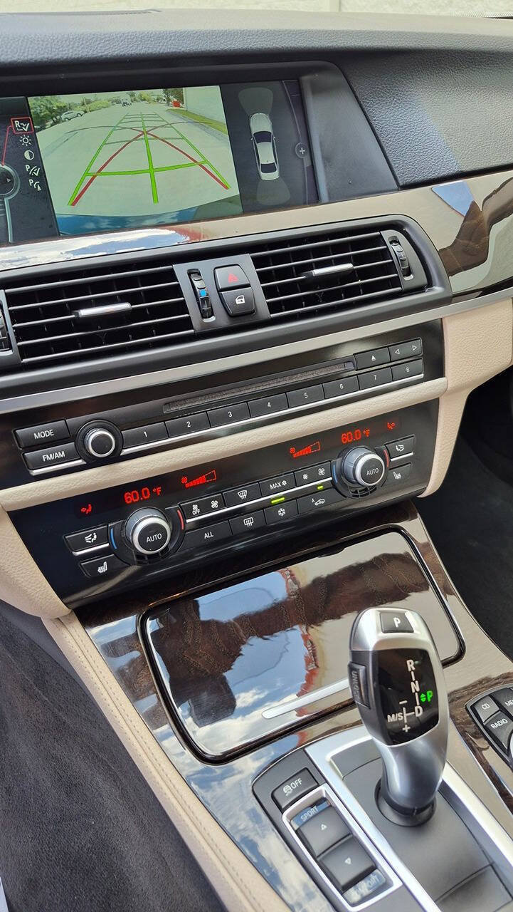 Used 2012 BMW 528i xDrive Sedan AWD/4WD image 46