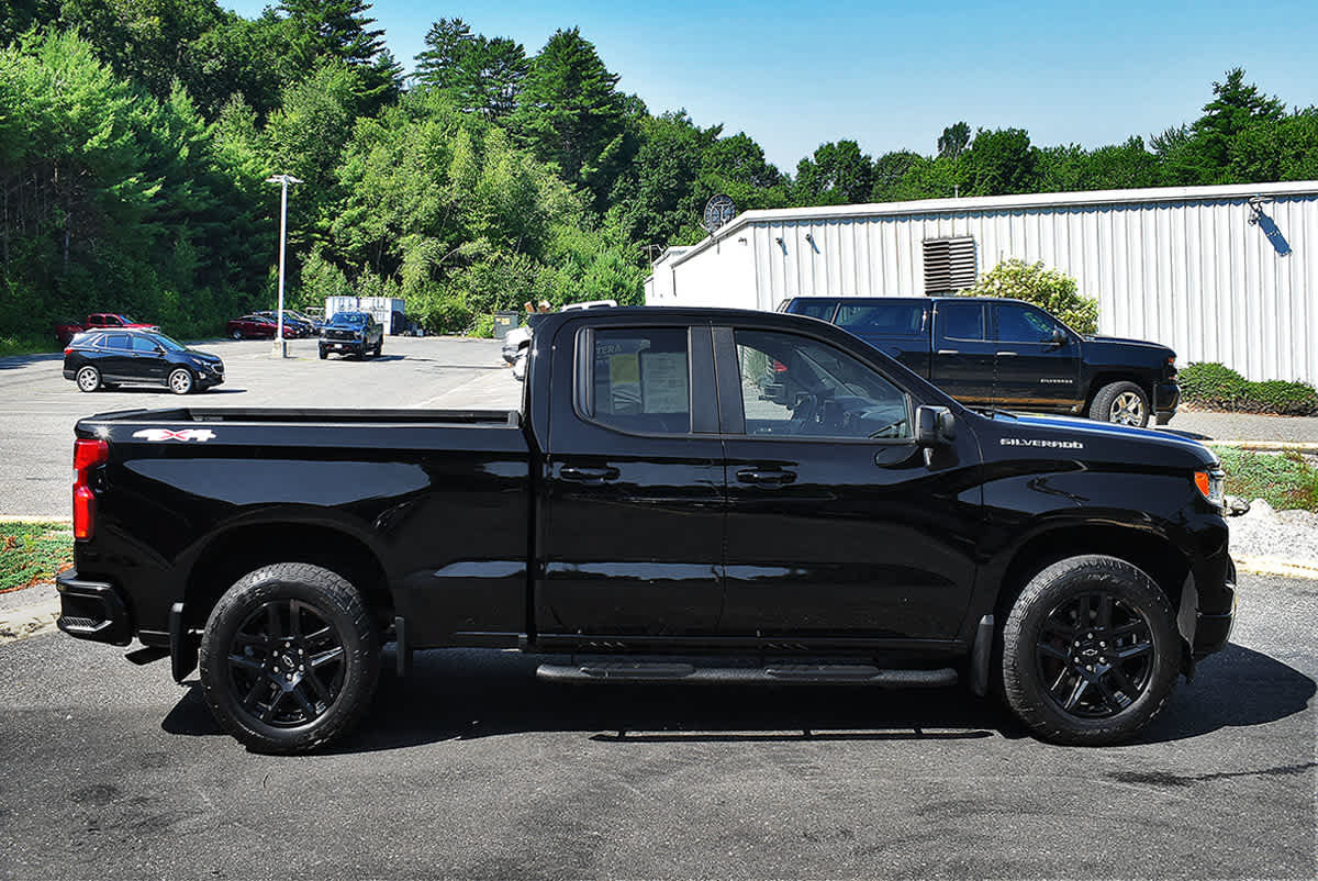Used 2024 Chevrolet Silverado 1500 RST w/ Protection Package AWD/4WD image 6