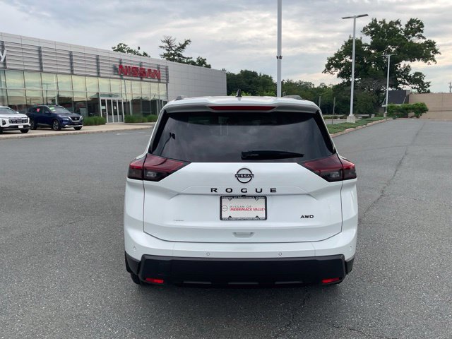 New 2026 Nissan Rogue Dark Armor AWD/4WD image 5