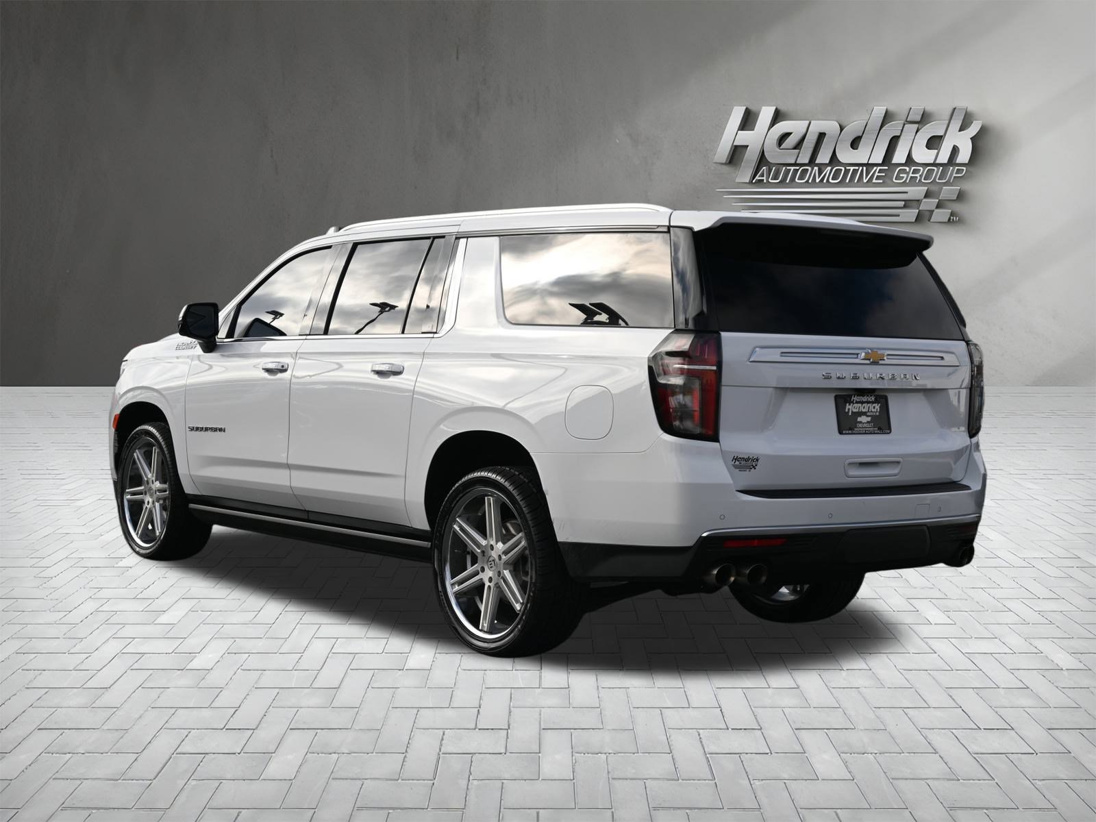 Used 2024 Chevrolet Suburban High Country image 10