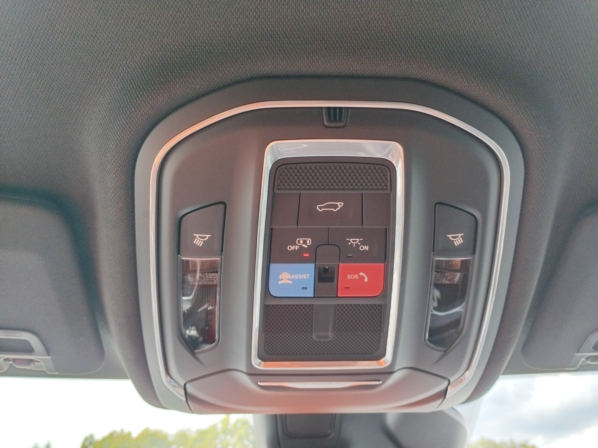 New 2027 Jeep Grand Cherokee Altitude AWD/4WD image 39