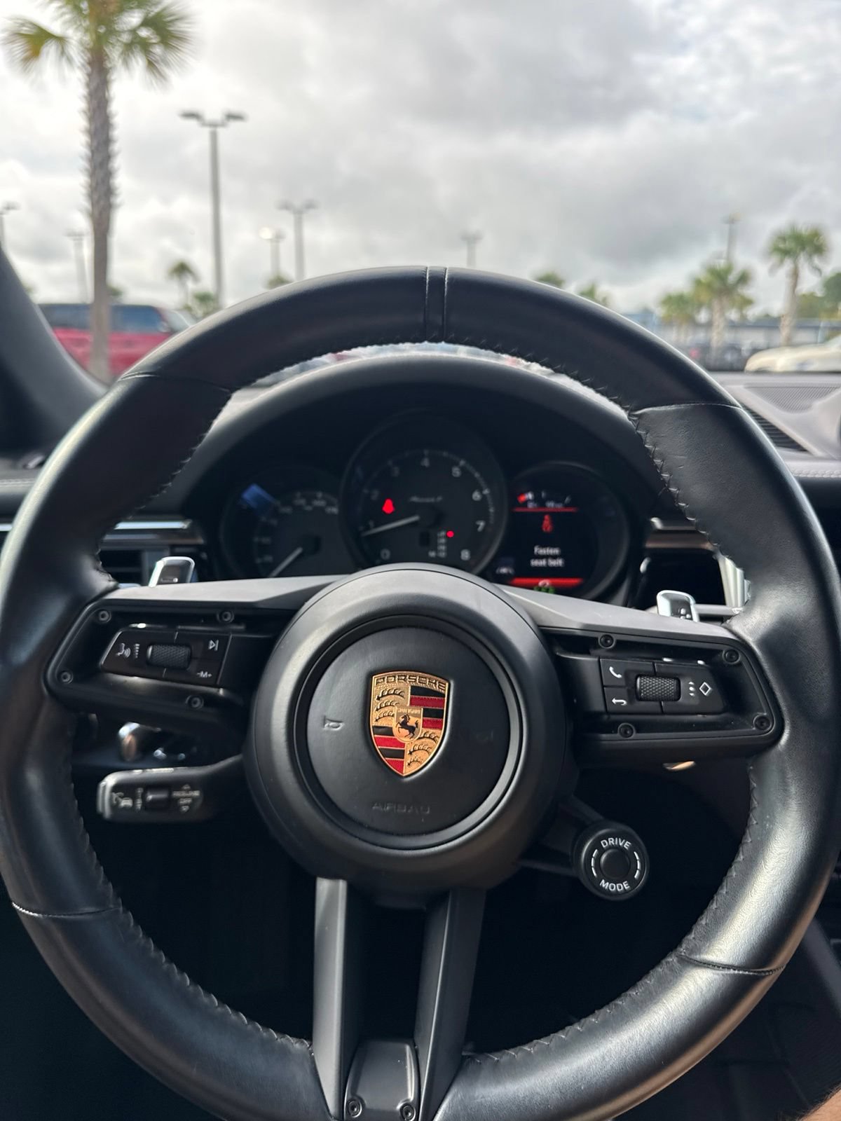 Used 2024 Porsche Macan Turbo AWD/4WD image 26