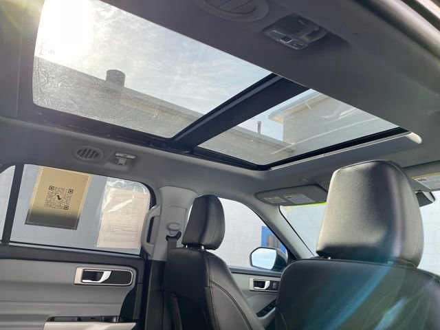 Used 2023 Ford Explorer XLT w/ Equipment Group 202A image 35