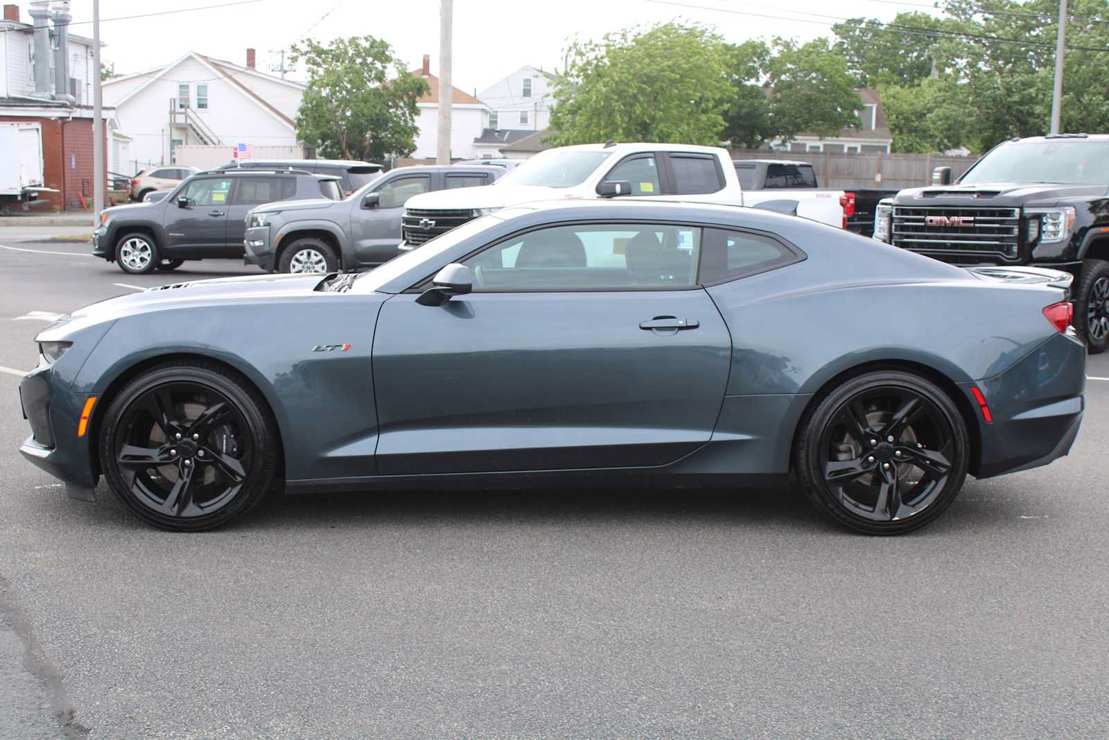 Certified 2022 Chevrolet Camaro LT w/ Technology Package RWD image 4