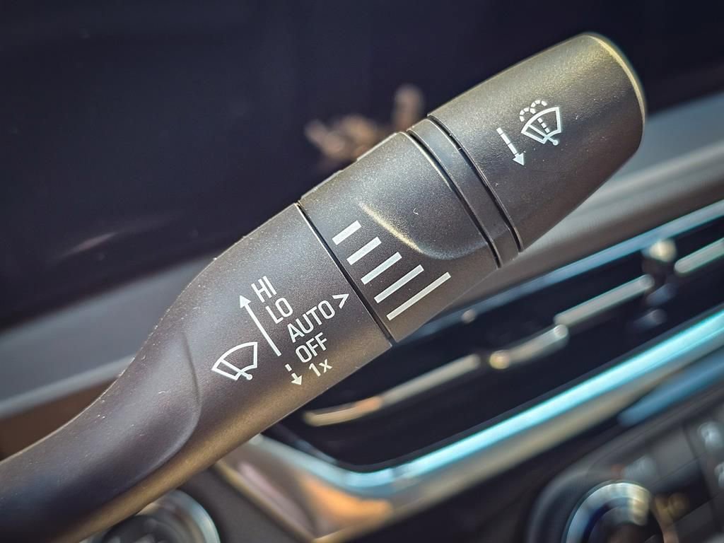 New 2025 Buick Envista Sport Touring w/ Convenience I Package image 18