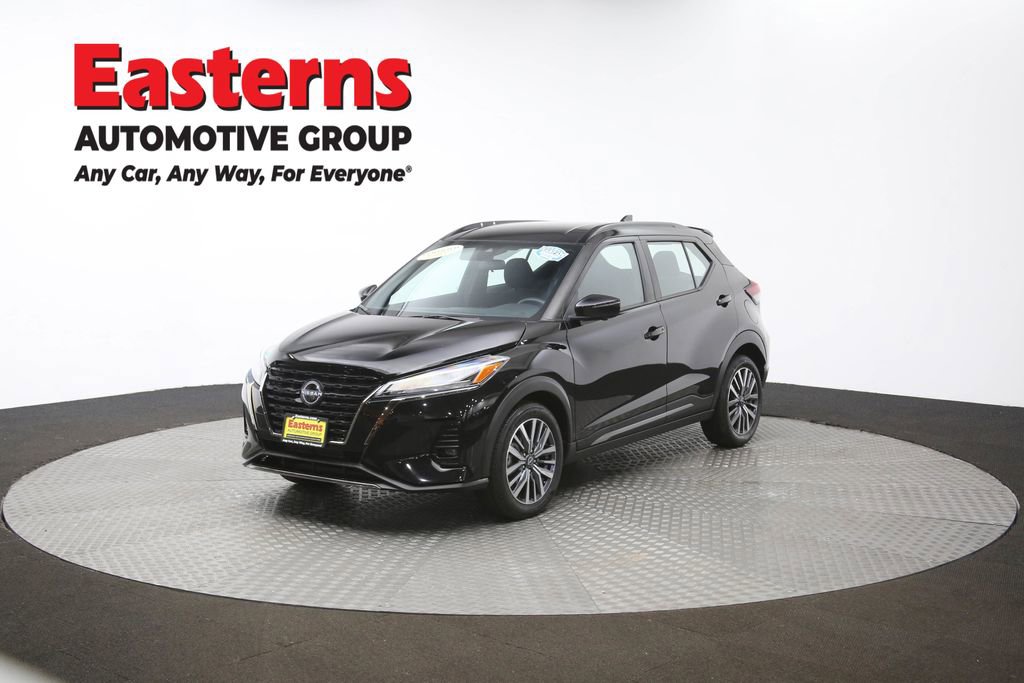 Used 2024 Nissan Kicks SR image 55