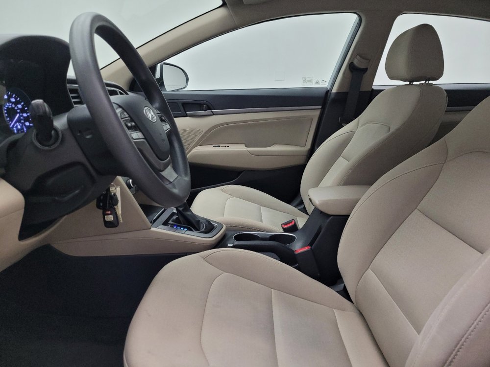 Used 2017 Hyundai Elantra SE image 17