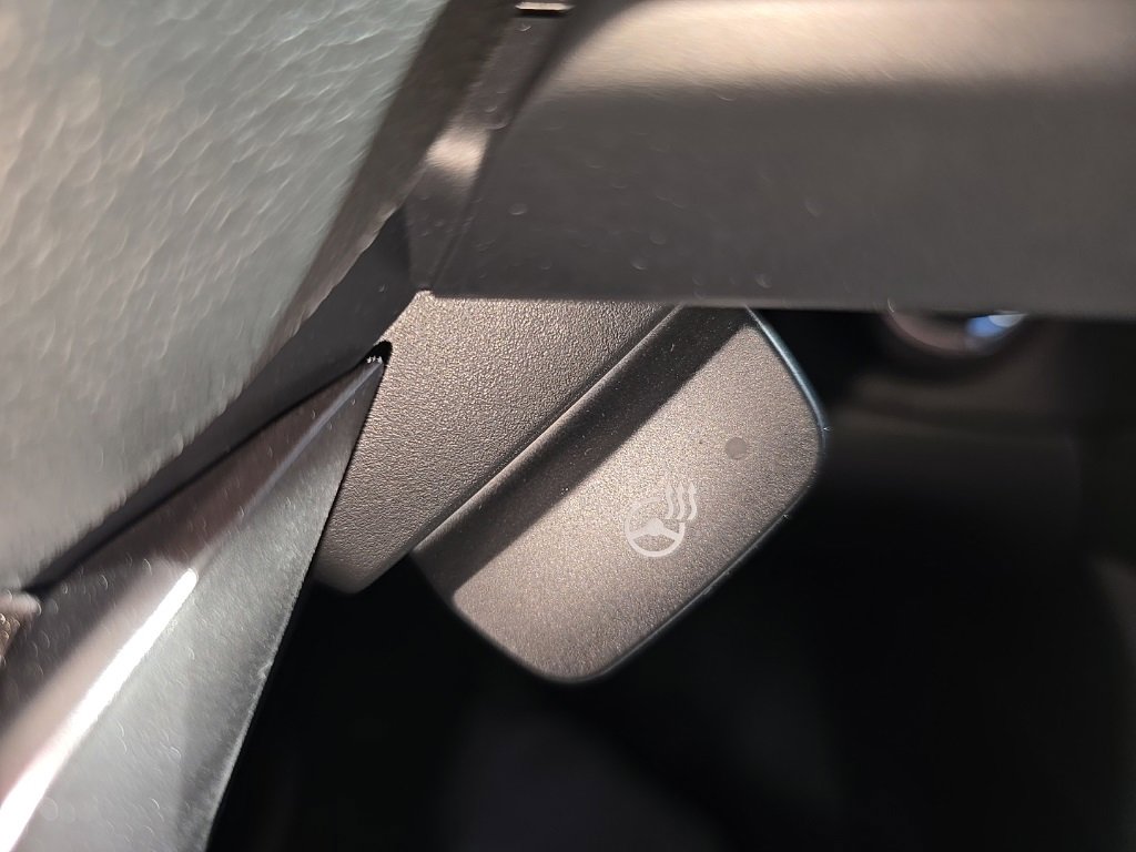 Certified 2025 Subaru Ascent Touring w/ Popular Package #2 image 32