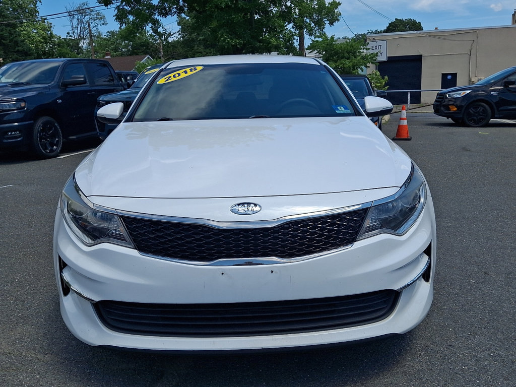 Used 2018 Kia Optima LX FWD image 12