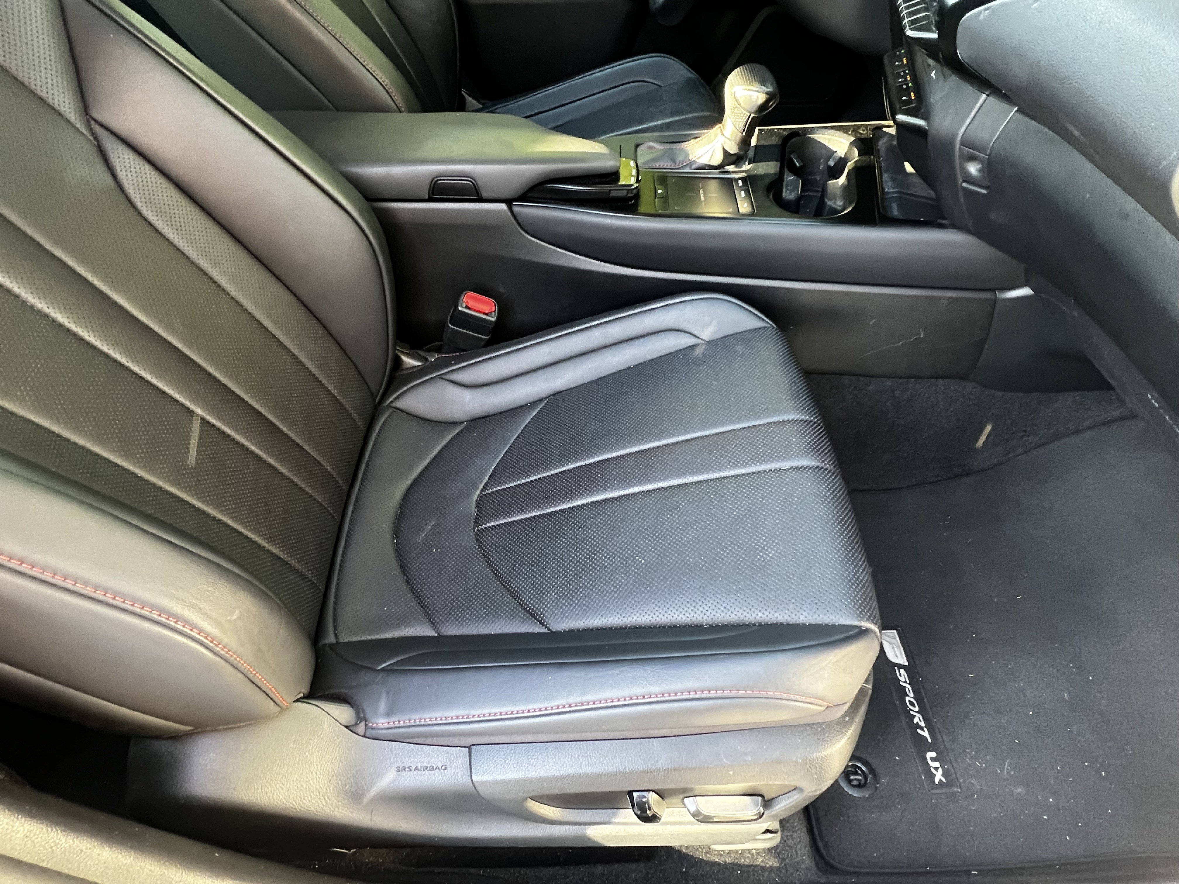 Used 2019 Lexus UX 200 F Sport w/ F Sport Premium Package image 44