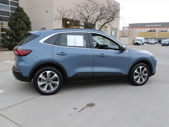 Used 2024 Ford Escape Platinum image 6