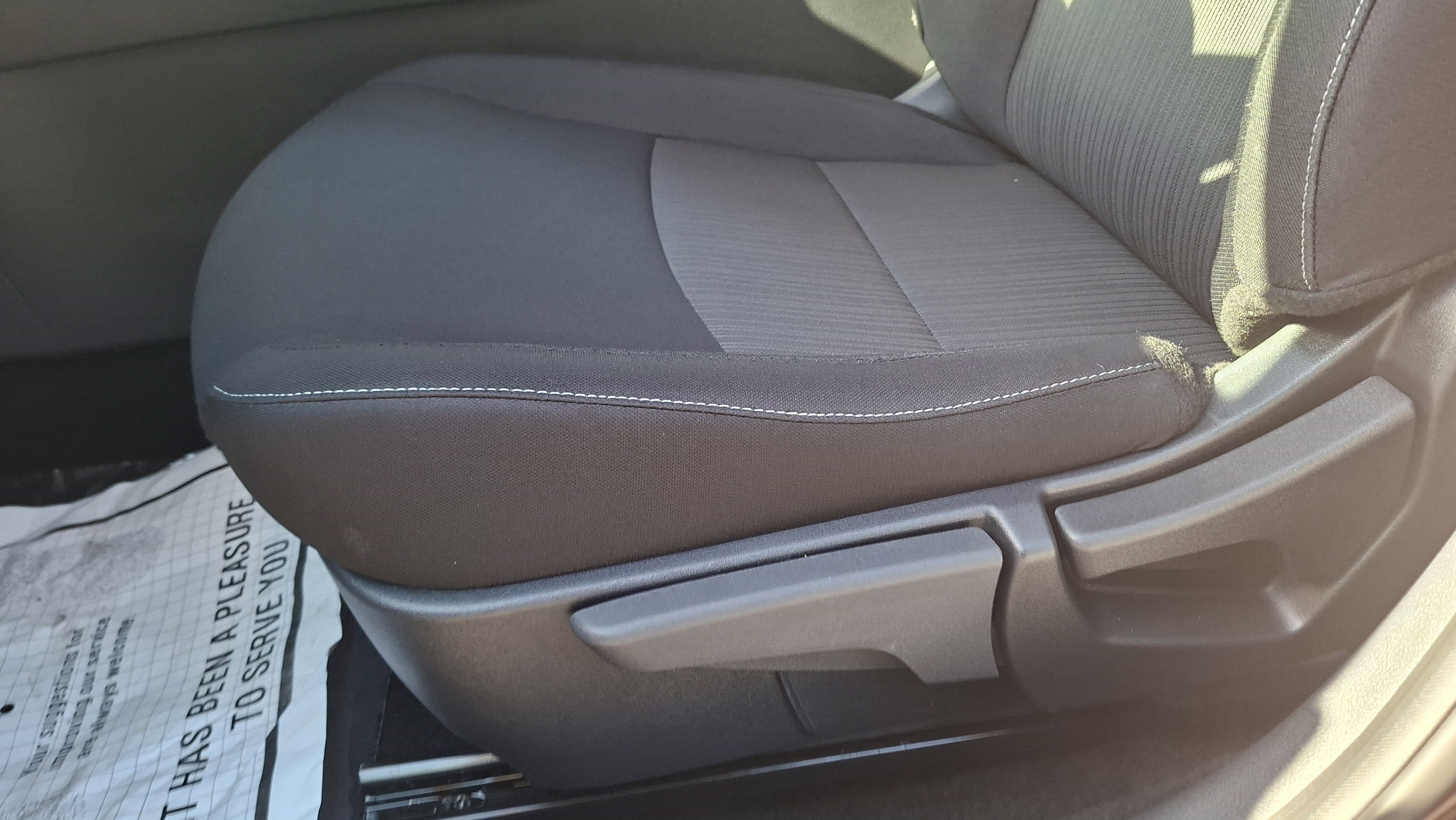 Used 2025 Nissan Sentra SV FWD image 17