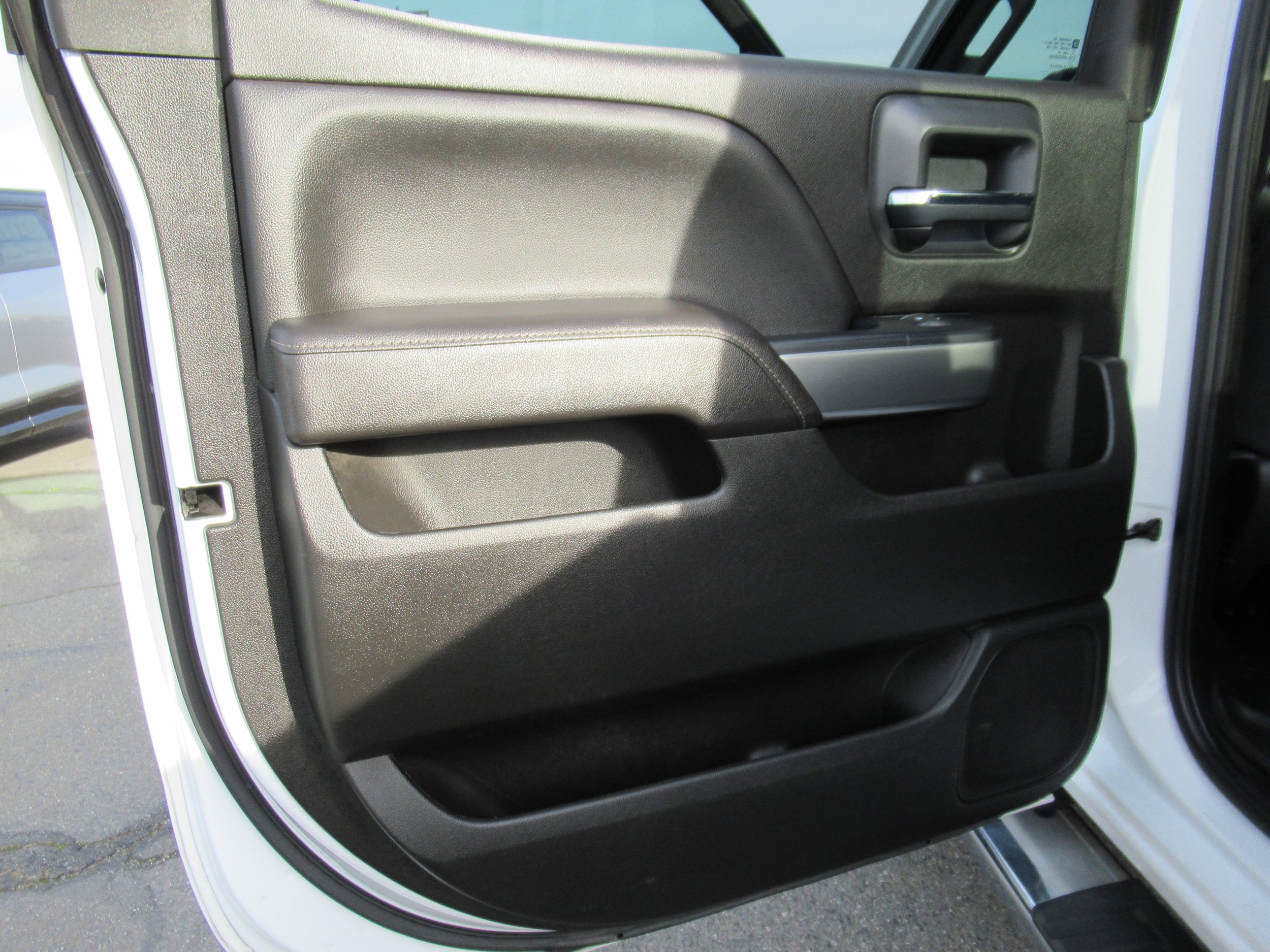 Used 2018 Chevrolet Silverado 2500 LT image 11