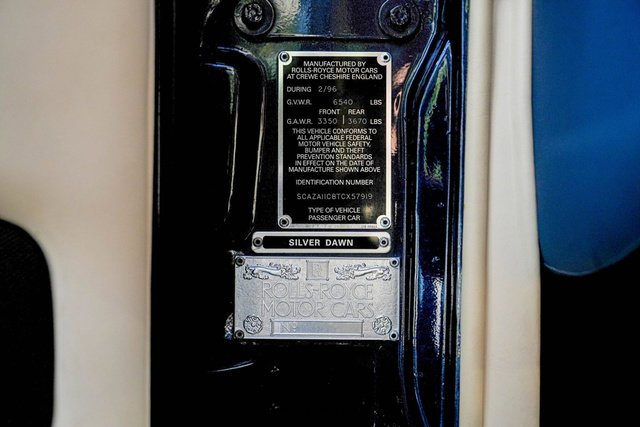 Used 1996 Rolls-Royce Silver Dawn image 58