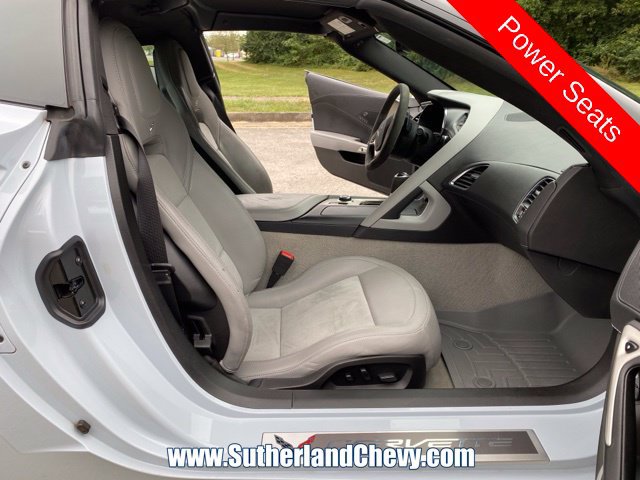 Used 2019 Chevrolet Corvette Stingray Coupe RWD image 18