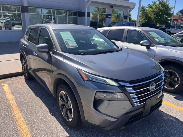 Used 2025 Nissan Rogue SV