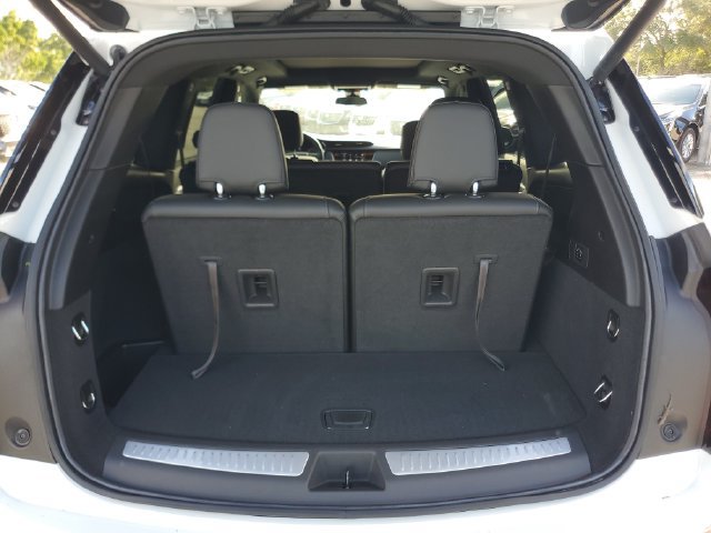 Certified 2024 Cadillac XT6 Luxury FWD image 11