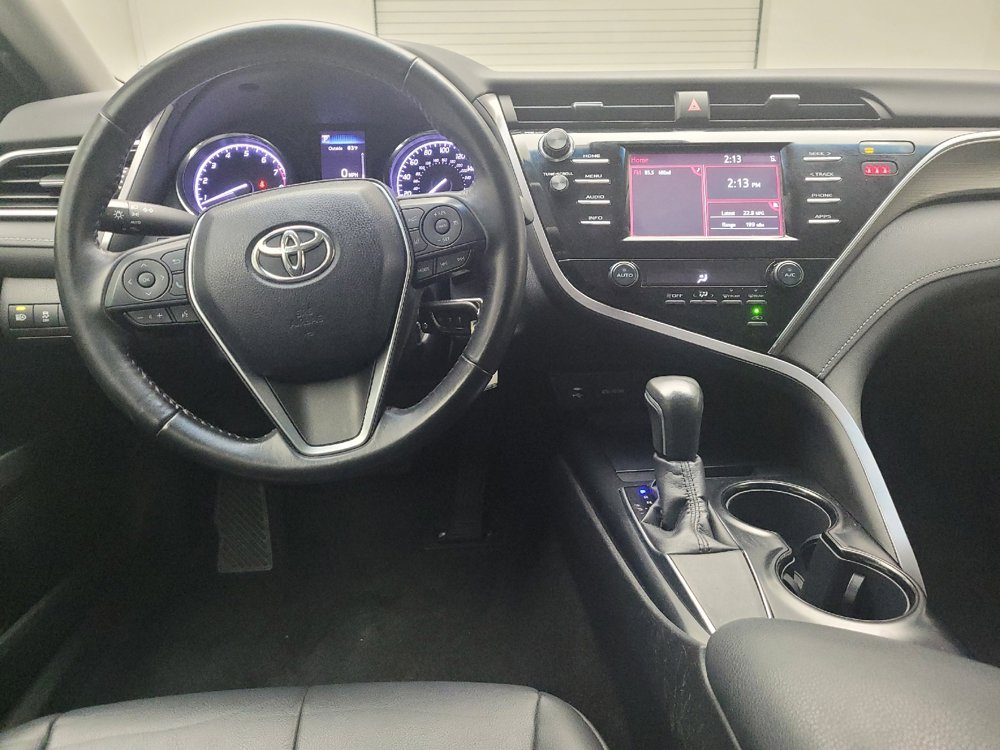 Used 2018 Toyota Camry SE w/ Moonroof Package FWD image 22