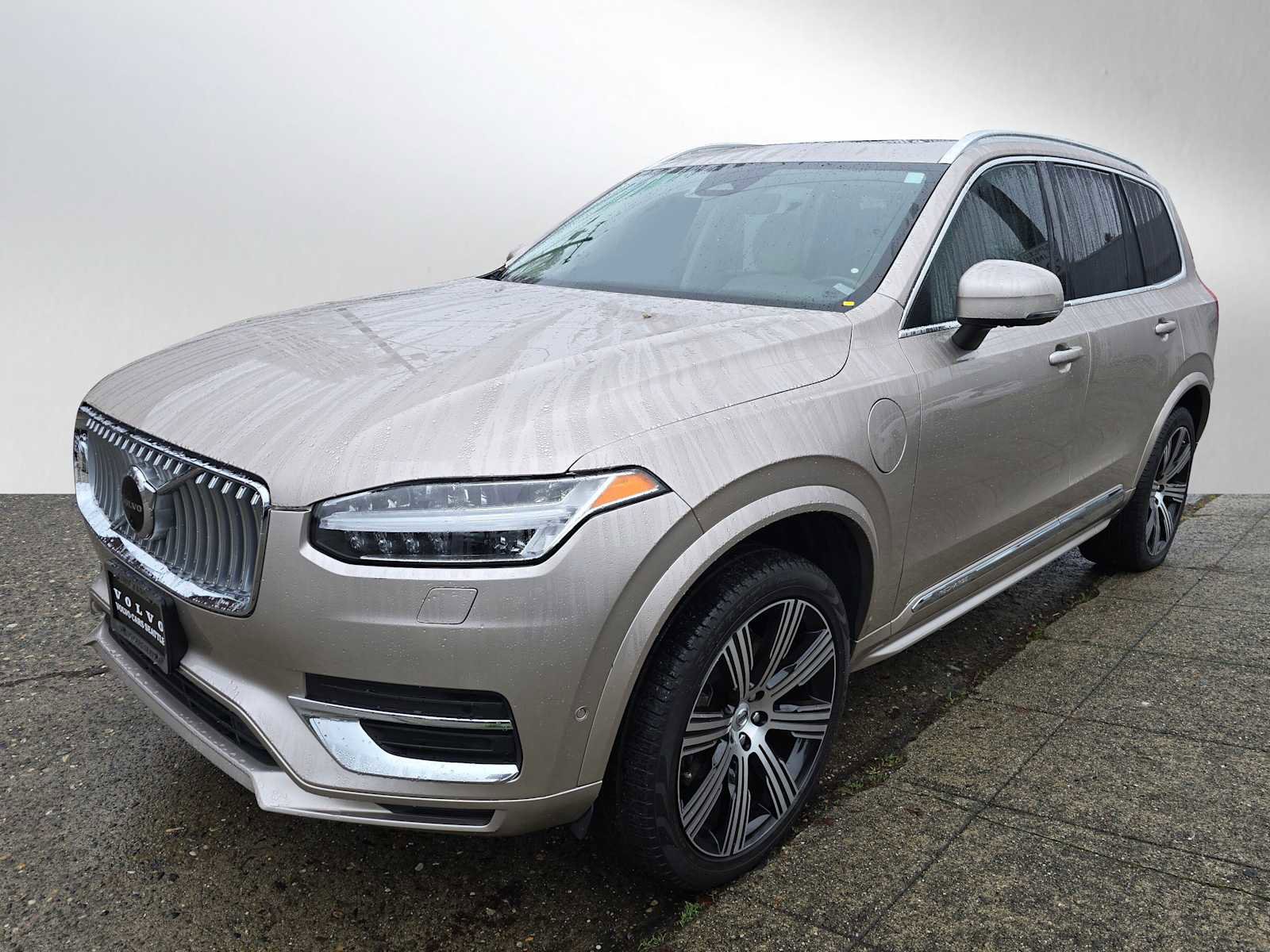 Certified 2023 Volvo XC90 T8 Plus w/ Protection Package Premier image 7