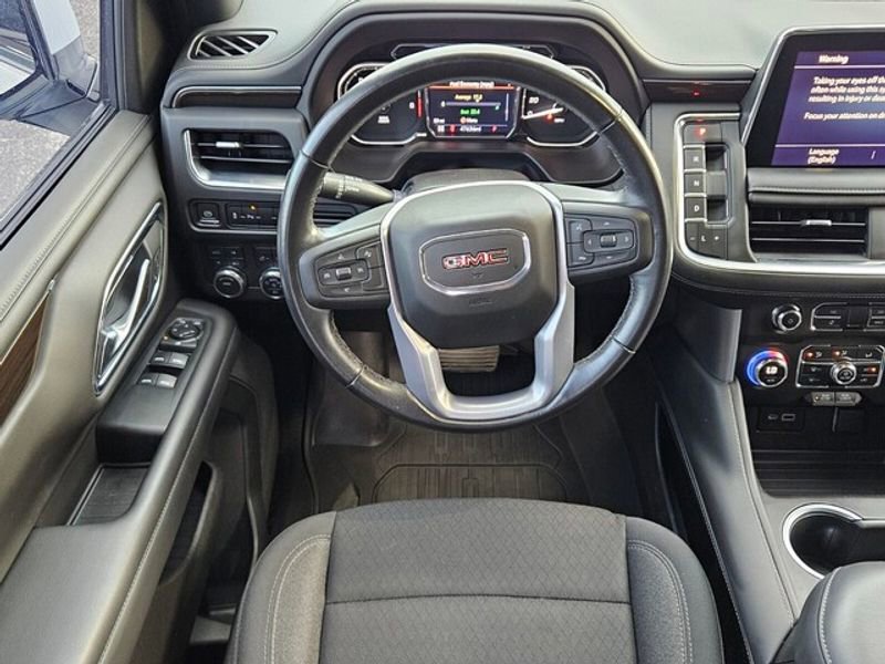 Used 2021 GMC Yukon SLE image 10