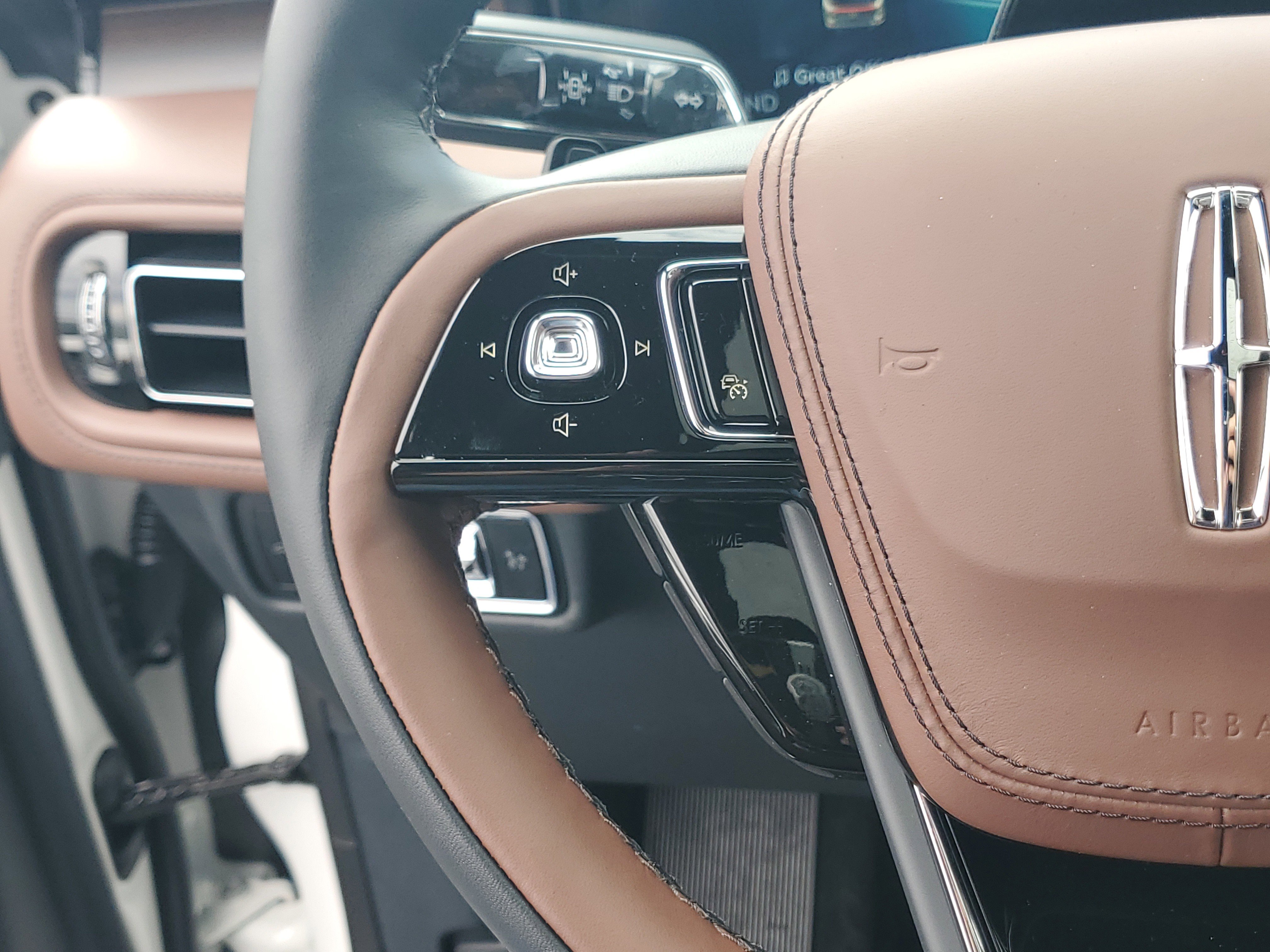 New 2026 Lincoln Aviator Reserve image 16