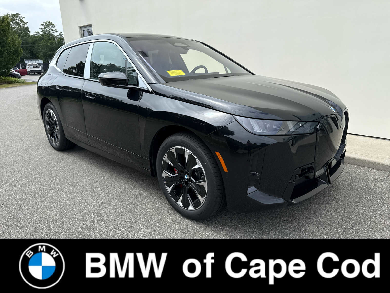 New 2026 BMW iX xDrive60 w/ M Sport Package image 1