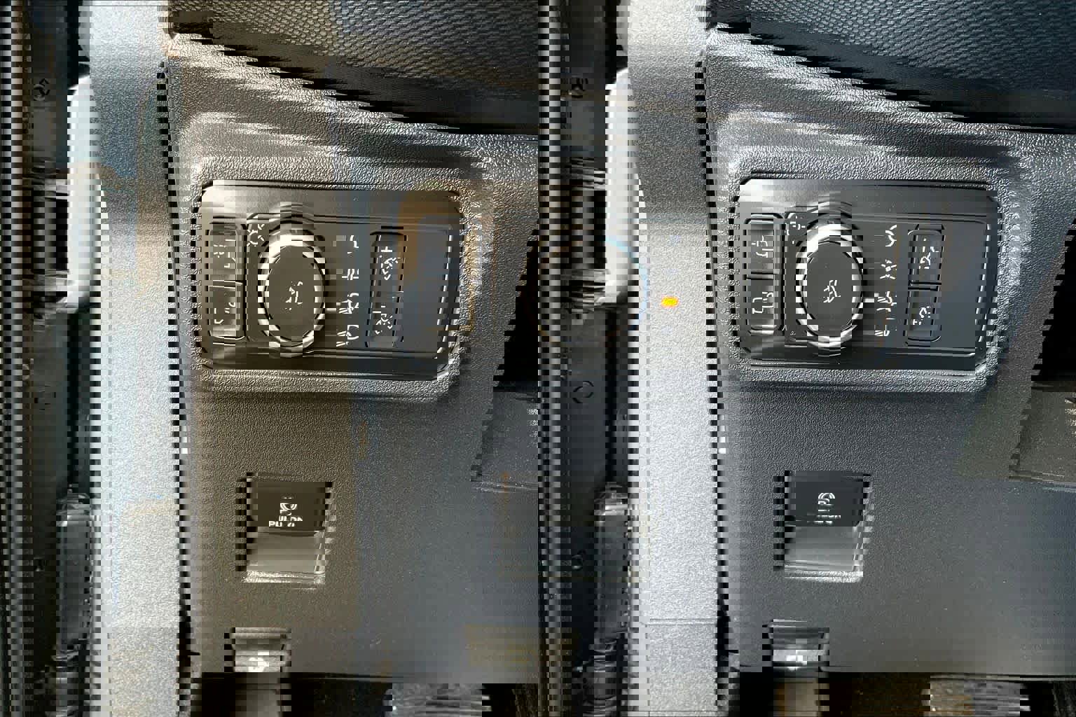 Used 2022 Ford Bronco Outer Banks AWD/4WD image 31