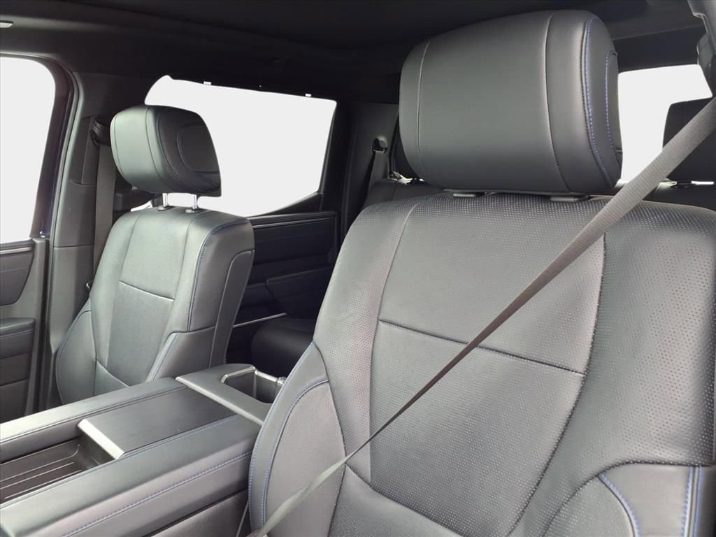 Used 2022 Toyota Tundra Platinum image 13