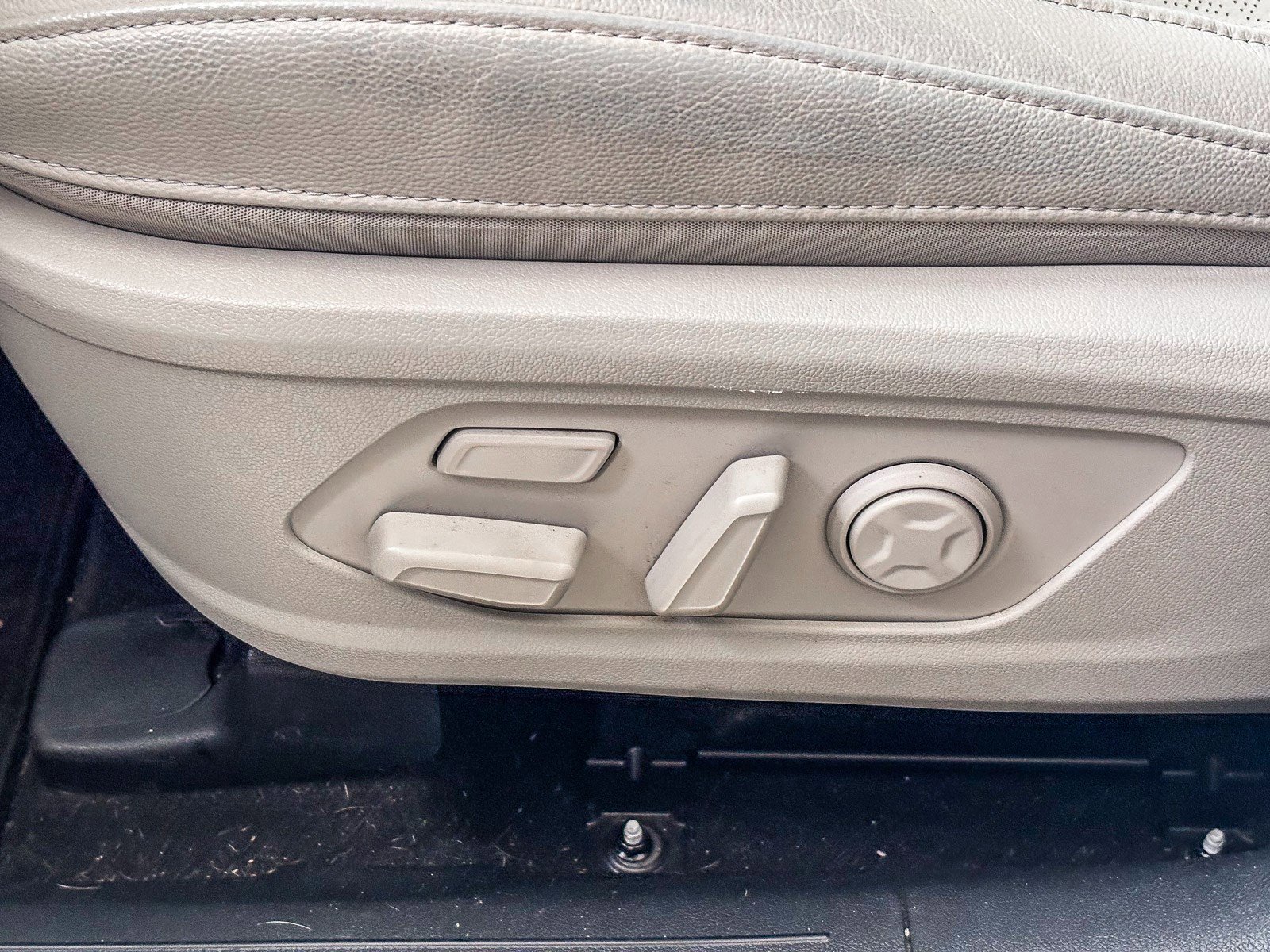 Used 2023 Kia Sorento SX Prestige image 23