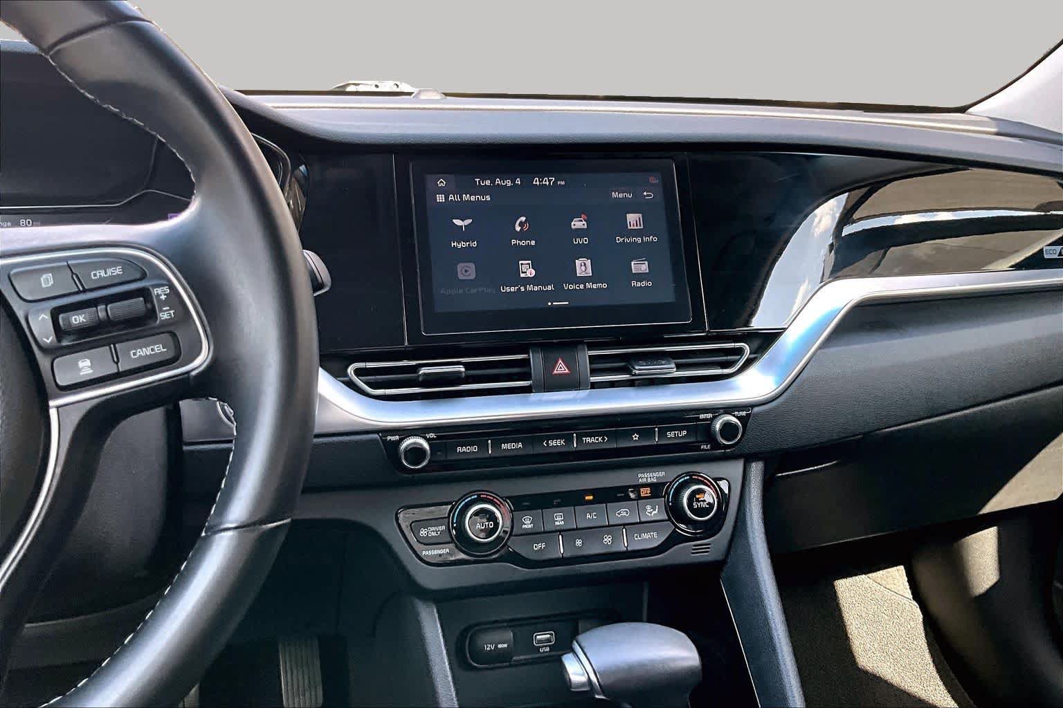 Used 2020 Kia Niro Touring FWD image 7