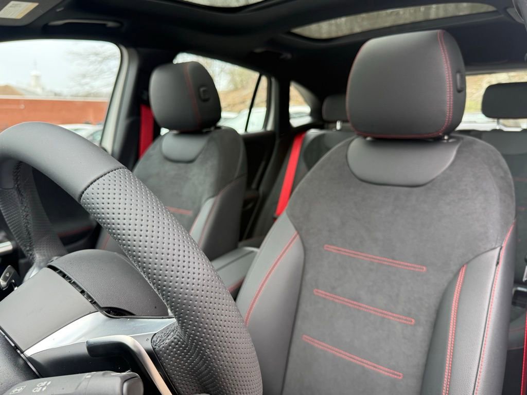 New 2026 Mercedes-Benz GLA 35 AMG 4MATIC image 27