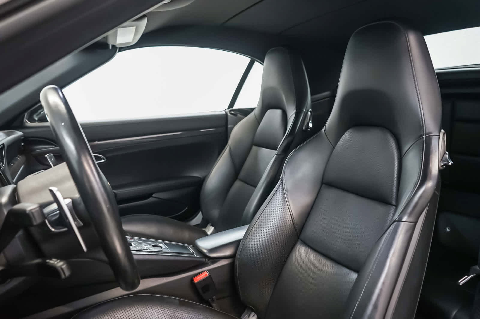 Certified 2015 Porsche 911 Turbo S AWD/4WD image 5