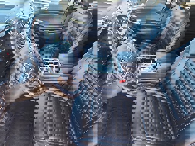 Certified 2023 Ford Edge SEL image 9