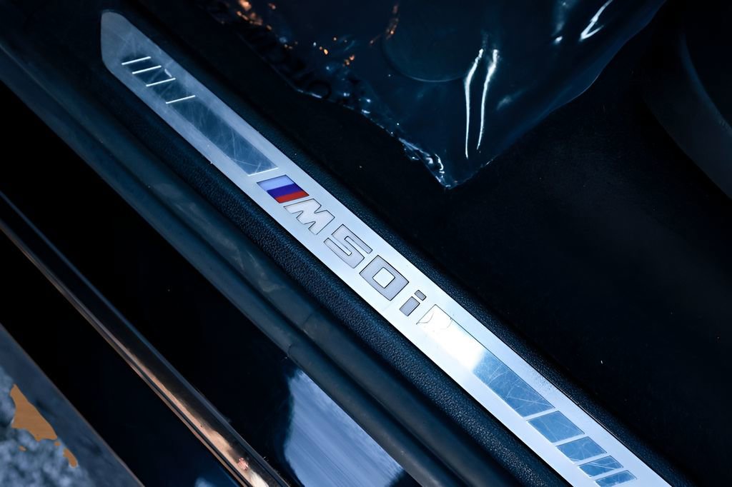 Used 2022 BMW X5 M50i w/ Premium Package AWD/4WD image 39