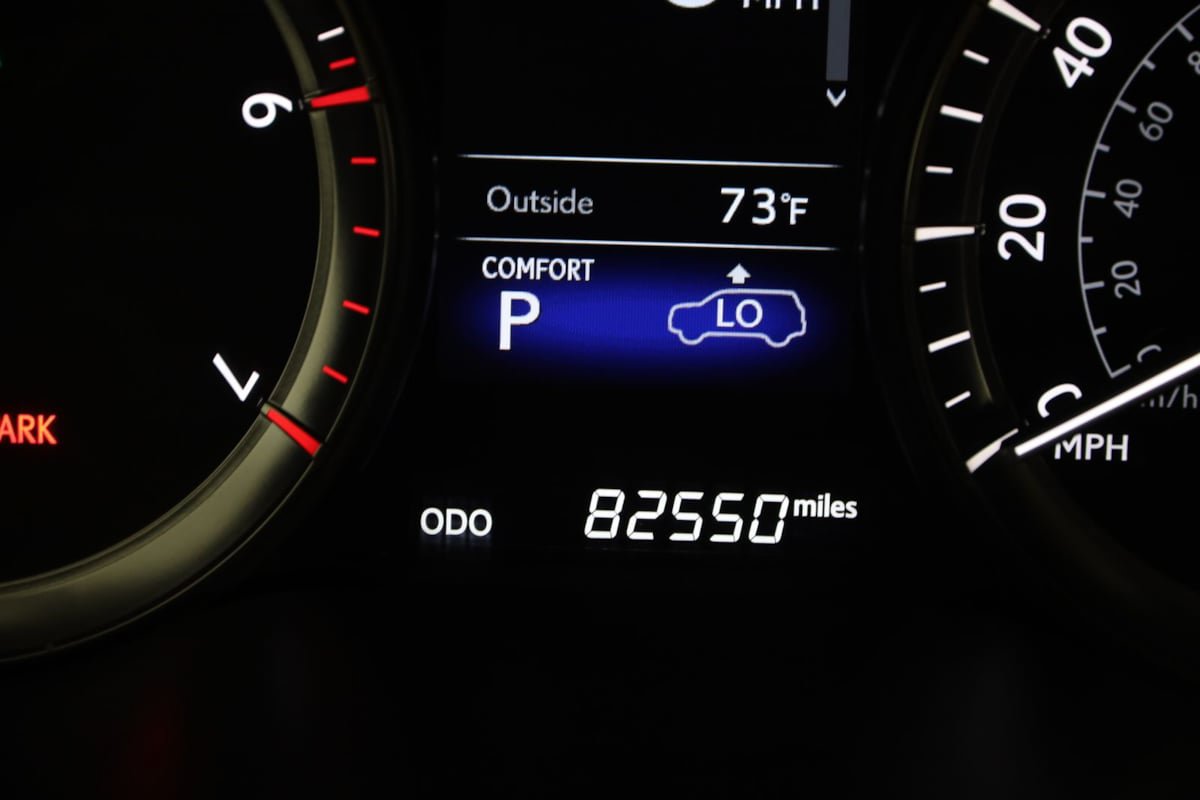 Used 2020 Lexus LX 570 4WD w/ Luxury Package image 41